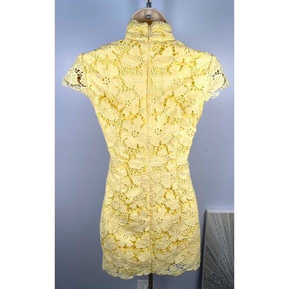 Pre-loved SAU LEE Lemon Yellow Rae Floral Sequin Lace Overlay Mini Dress Size 0 - Picture 6 of 8
